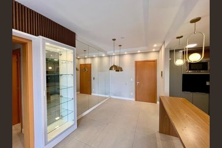 Apartamento para alugar com 76m², 2 quartos e 1 vaga Apartamento para alugar com 76m², 2 quartos e 1 vagaSala