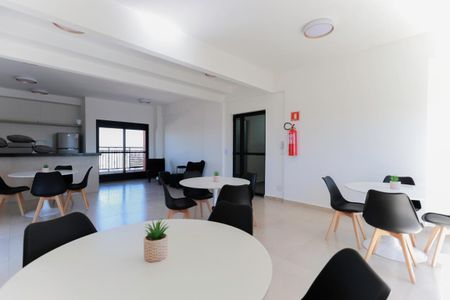 Apartamento para alugar com 26m², 1 quarto e sem vaga Apartamento para alugar com 26m², 1 quarto e sem vagaÁrea comum - Salão de festas