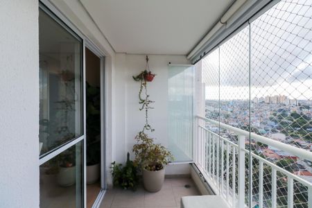 Apartamento à venda com 54m², 2 quartos e 1 vaga Apartamento à venda com 54m², 2 quartos e 1 vagaVaranda
