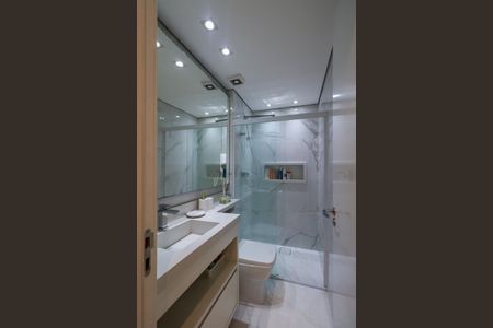 Apartamento à venda com 54m², 2 quartos e 1 vaga Apartamento à venda com 54m², 2 quartos e 1 vagaBanheiro da Suíte