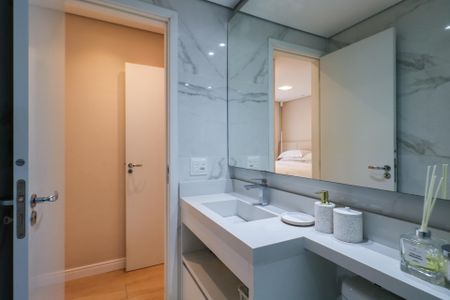 Apartamento à venda com 54m², 2 quartos e 1 vaga Apartamento à venda com 54m², 2 quartos e 1 vagaBanheiro da Suíte