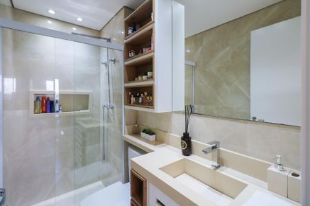 Apartamento à venda com 54m², 2 quartos e 1 vaga Apartamento à venda com 54m², 2 quartos e 1 vagaBanheiro Social