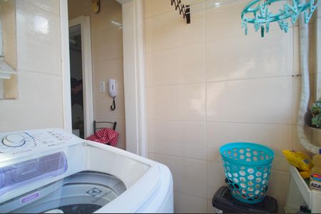 Apartamento à venda com 64m², 2 quartos e 1 vagaÁrea de Serviço