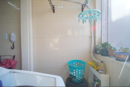Apartamento à venda com 64m², 2 quartos e 1 vagaÁrea de Serviço