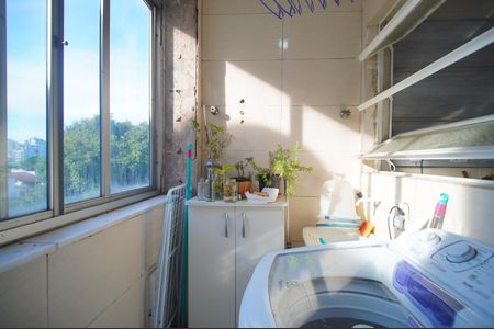 Apartamento à venda com 64m², 2 quartos e 1 vagaÁrea de Serviço