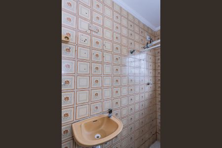 Banheiro de casa para alugar com 1 quarto, 50m² em Vila Albertina, São Paulo