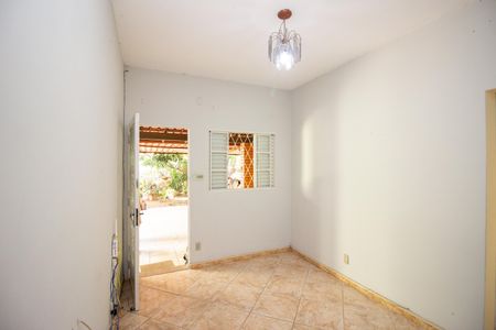 Casa à venda com 88m², 2 quartos e 2 vagas Casa à venda com 88m², 2 quartos e 2 vagasSala