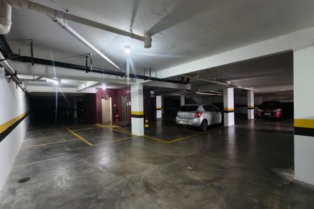 Apartamento para alugar com 112m², 2 quartos e 1 vaga Apartamento para alugar com 112m², 2 quartos e 1 vagaGaragem