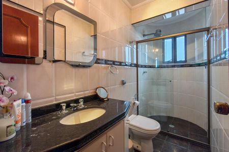 Apartamento para alugar com 112m², 2 quartos e 1 vaga Apartamento para alugar com 112m², 2 quartos e 1 vagaBanheiro da Suíte