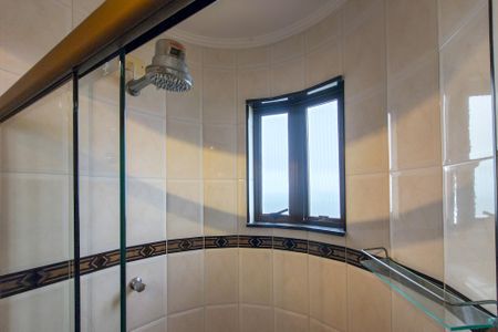 Apartamento para alugar com 112m², 2 quartos e 1 vaga Apartamento para alugar com 112m², 2 quartos e 1 vagaBanheiro da Suíte