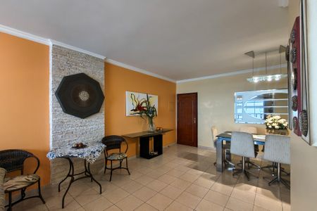 Apartamento para alugar com 112m², 2 quartos e 1 vaga Apartamento para alugar com 112m², 2 quartos e 1 vagaSala