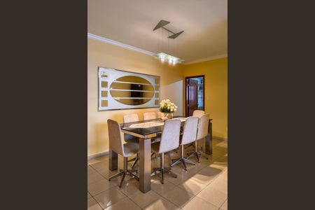 Apartamento para alugar com 112m², 2 quartos e 1 vaga Apartamento para alugar com 112m², 2 quartos e 1 vagaSala