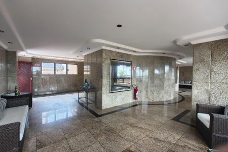 Apartamento para alugar com 112m², 2 quartos e 1 vaga Apartamento para alugar com 112m², 2 quartos e 1 vagaHall de entrada