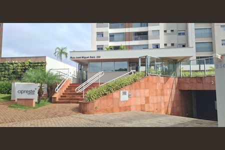 Apartamento para alugar com 64m², 2 quartos e 2 vagas