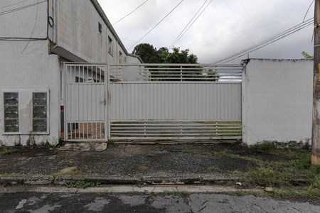 Studio para alugar com 40m², 1 quarto e sem vaga Studio para alugar com 40m², 1 quarto e sem vagaFachada