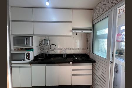 Apartamento para alugar com 69m², 3 quartos e 1 vagaCozinha 