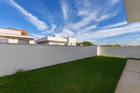 Casa de condomínio para alugar com 185m², 3 quartos e 4 vagasQuintal - Jardim