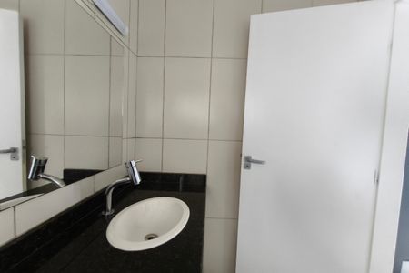Casa de condomínio para alugar com 185m², 3 quartos e 4 vagasBanheiro Suíte 2