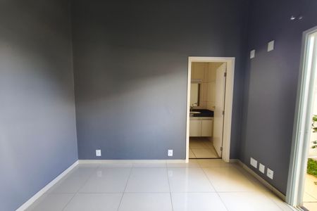 Casa de condomínio para alugar com 185m², 3 quartos e 4 vagasQuarto Suíte 2