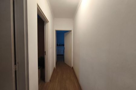 Casa à venda com 285m², 2 quartos e 2 vagas Casa à venda com 285m², 2 quartos e 2 vagasCorredor - Quartos