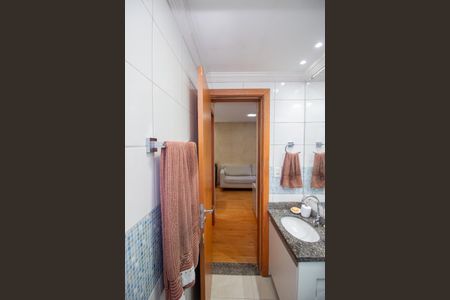 Apartamento para alugar com 70m², 2 quartos e 1 vaga Apartamento para alugar com 70m², 2 quartos e 1 vagaBanheiro Social