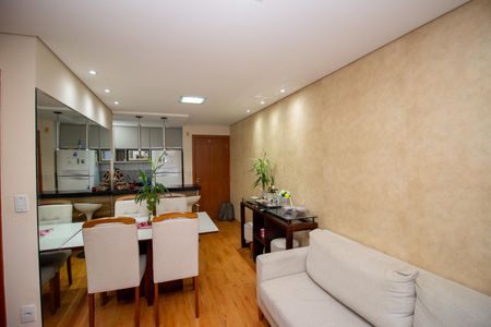 Sala de apartamento para alugar com 2 quartos, 70m² em Europa, Contagem