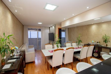 Sala de apartamento para alugar com 2 quartos, 70m² em Europa, Contagem
