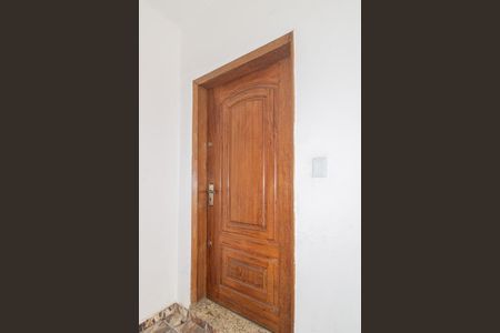 Casa para alugar com 205m², 4 quartos e 1 vaga Casa para alugar com 205m², 4 quartos e 1 vagaEntrada