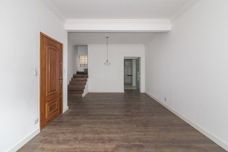 Casa para alugar com 205m², 4 quartos e 1 vaga Casa para alugar com 205m², 4 quartos e 1 vagaSala