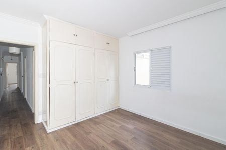 Casa para alugar com 205m², 4 quartos e 1 vaga Casa para alugar com 205m², 4 quartos e 1 vagaQuarto 4