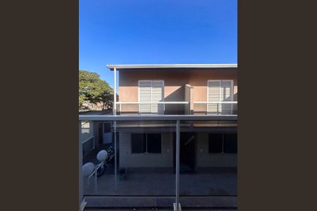 Casa de condomínio à venda com 93m², 3 quartos e 2 vagas Casa de condomínio à venda com 93m², 3 quartos e 2 vagasVaranda Quarto 2
