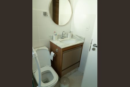 Casa de condomínio para alugar com 84m², 2 quartos e 2 vagas Casa de condomínio para alugar com 84m², 2 quartos e 2 vagasBanheiro