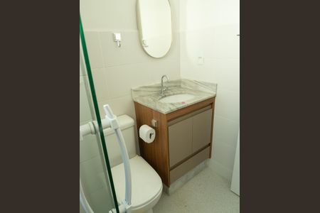 Casa de condomínio para alugar com 84m², 2 quartos e 2 vagas Casa de condomínio para alugar com 84m², 2 quartos e 2 vagasBanheiro da Suíte