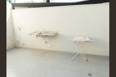 Área de Serviço de casa de condomínio para alugar com 2 quartos, 84m² em Balneário Tropical, Paulínia