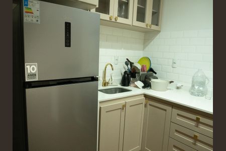 Cozinha de casa de condomínio para alugar com 2 quartos, 84m² em Balneário Tropical, Paulínia