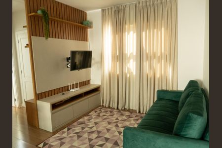 Sala de casa de condomínio para alugar com 2 quartos, 84m² em Balneário Tropical, Paulínia