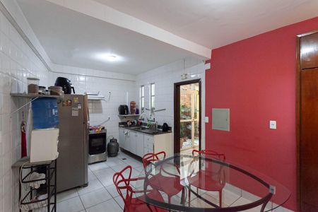 Casa de condomínio à venda com 100m², 3 quartos e 1 vaga Casa de condomínio à venda com 100m², 3 quartos e 1 vagaCozinha