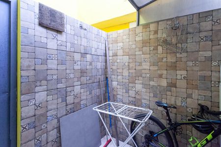 Casa de condomínio à venda com 100m², 3 quartos e 1 vaga Casa de condomínio à venda com 100m², 3 quartos e 1 vagaÁrea de serviço
