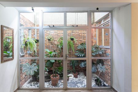 Casa de condomínio à venda com 100m², 3 quartos e 1 vaga Casa de condomínio à venda com 100m², 3 quartos e 1 vagaJardim de inverno