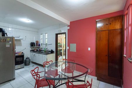 Casa de condomínio à venda com 100m², 3 quartos e 1 vaga Casa de condomínio à venda com 100m², 3 quartos e 1 vagaCozinha
