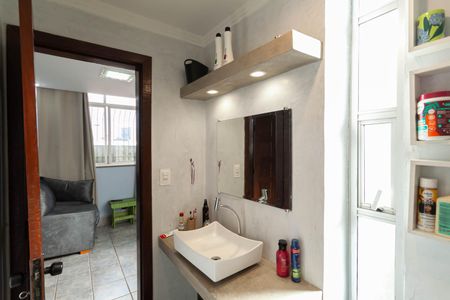 Casa de condomínio à venda com 100m², 3 quartos e 1 vaga Casa de condomínio à venda com 100m², 3 quartos e 1 vagaBanheiro social 2