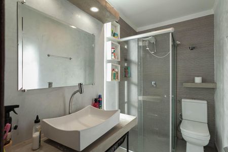 Casa de condomínio à venda com 100m², 3 quartos e 1 vaga Casa de condomínio à venda com 100m², 3 quartos e 1 vagaBanheiro social 2