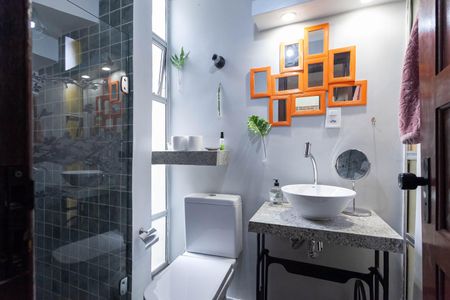 Casa de condomínio à venda com 100m², 3 quartos e 1 vaga Casa de condomínio à venda com 100m², 3 quartos e 1 vagaBanheiro social 1