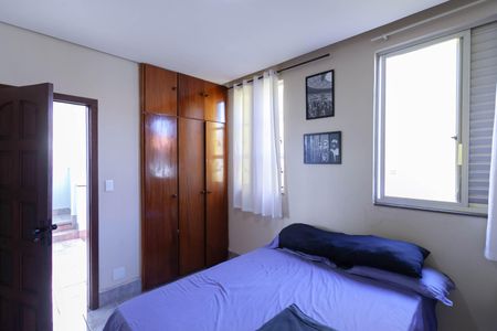 Casa de condomínio à venda com 100m², 3 quartos e 1 vaga Casa de condomínio à venda com 100m², 3 quartos e 1 vagaQuarto 2