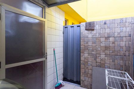 Casa de condomínio à venda com 100m², 3 quartos e 1 vaga Casa de condomínio à venda com 100m², 3 quartos e 1 vagaÁrea de serviço