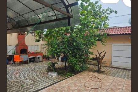 Casa para alugar com 260m², 4 quartos e 1 vaga Casa para alugar com 260m², 4 quartos e 1 vagaÁrea externa