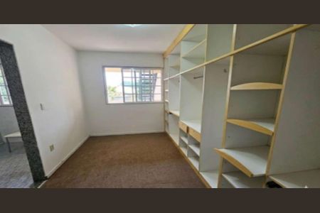 Quarto de casa para alugar com 4 quartos, 260m² em Padre Miguel, Rio de Janeiro