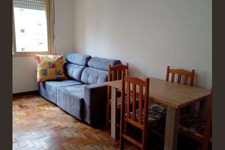 Sala de apartamento para alugar com 1 quarto, 50m² em Vila Ipiranga, Porto Alegre