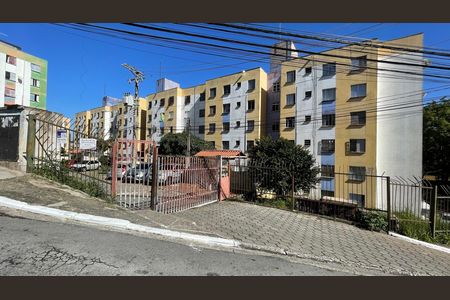 Apartamento à venda com 44m², 2 quartos e 1 vaga Apartamento à venda com 44m², 2 quartos e 1 vagaFachada+Placa