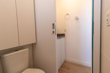 Studio para alugar com 17m², 1 quarto e sem vaga Studio para alugar com 17m², 1 quarto e sem vagaBanheiro